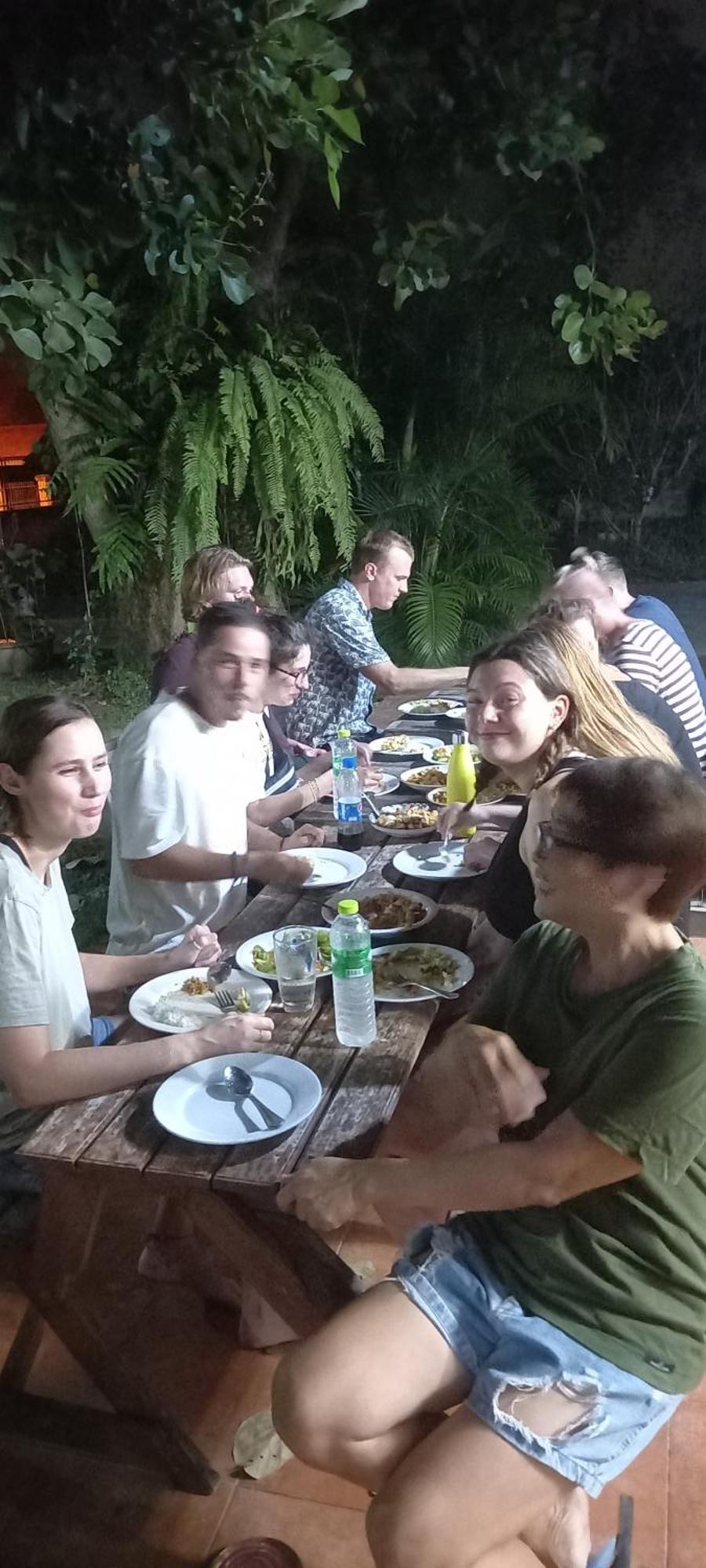 Plus Hostel Ayutthaya Ngoại thất bức ảnh