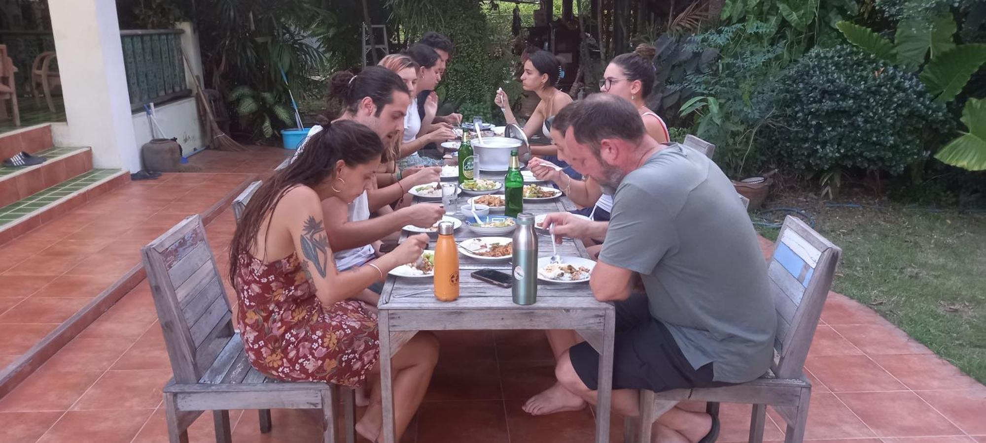 Plus Hostel Ayutthaya Ngoại thất bức ảnh