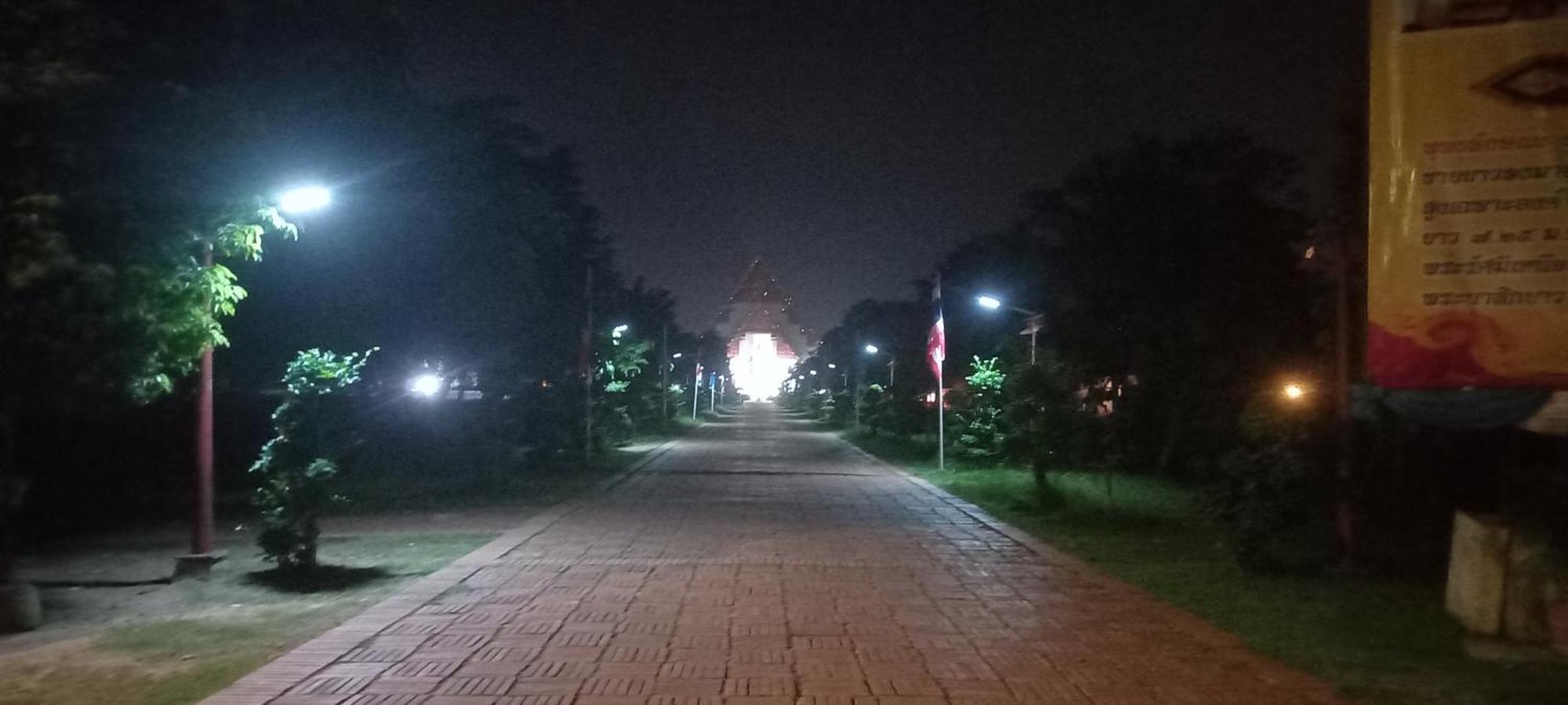 Plus Hostel Ayutthaya Ngoại thất bức ảnh