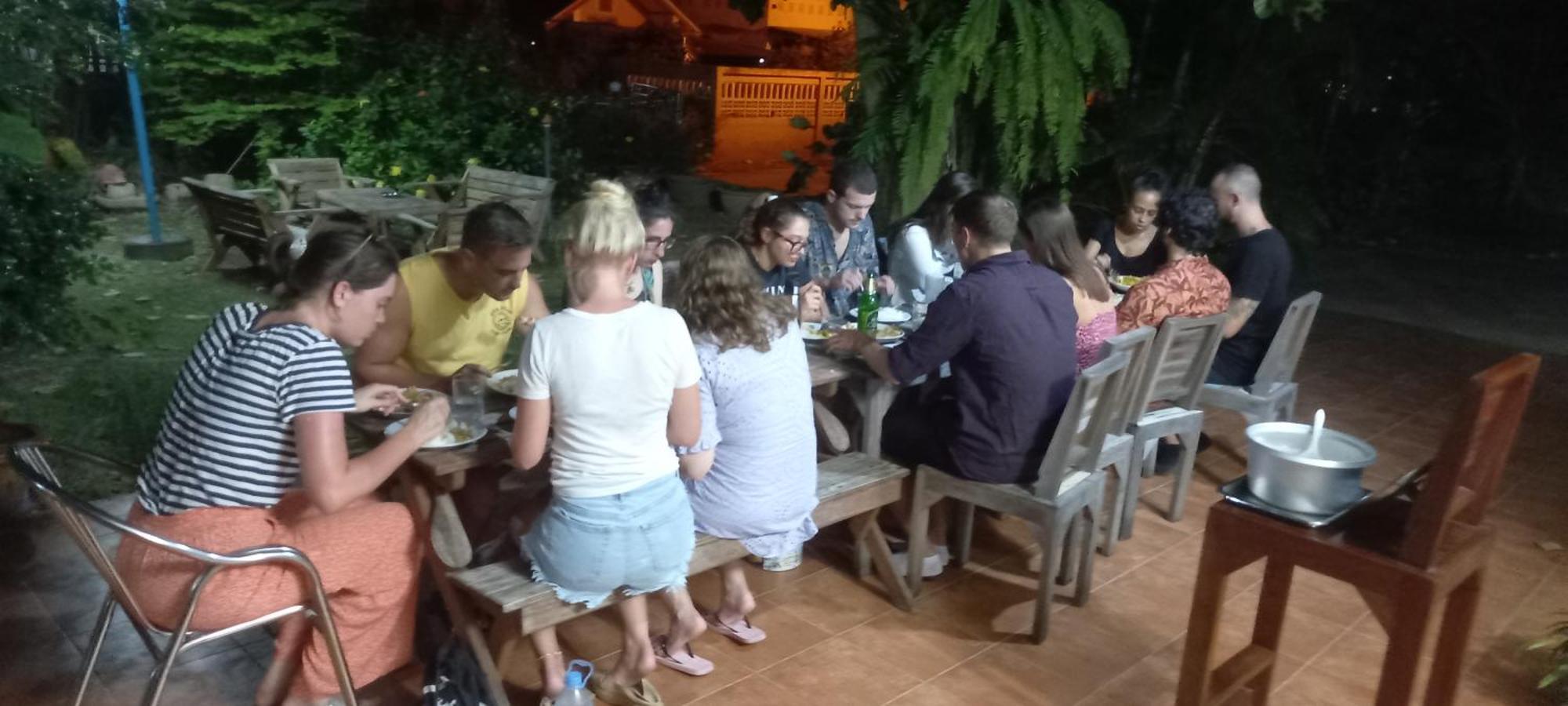 Plus Hostel Ayutthaya Ngoại thất bức ảnh