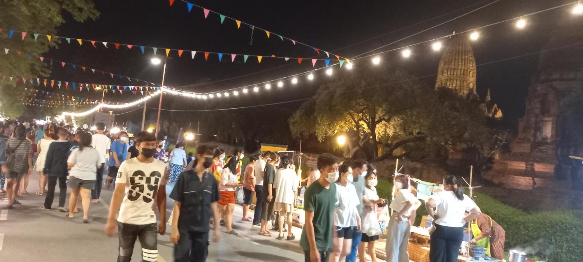 Plus Hostel Ayutthaya Ngoại thất bức ảnh