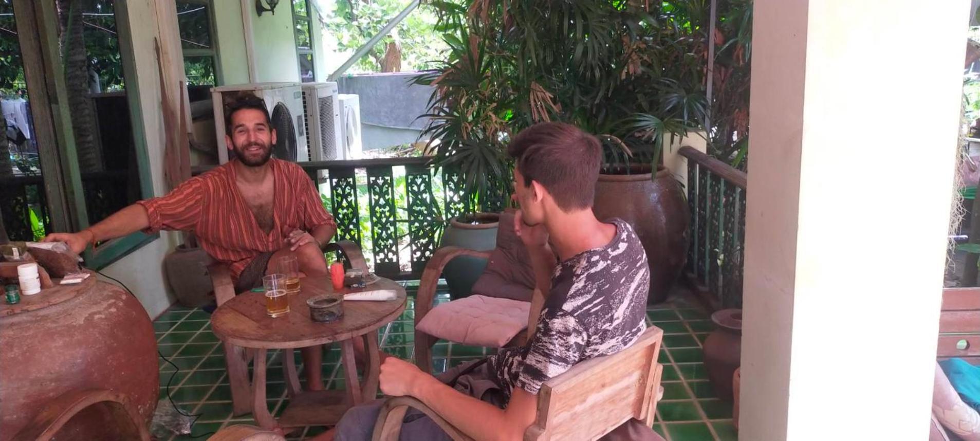 Plus Hostel Ayutthaya Ngoại thất bức ảnh